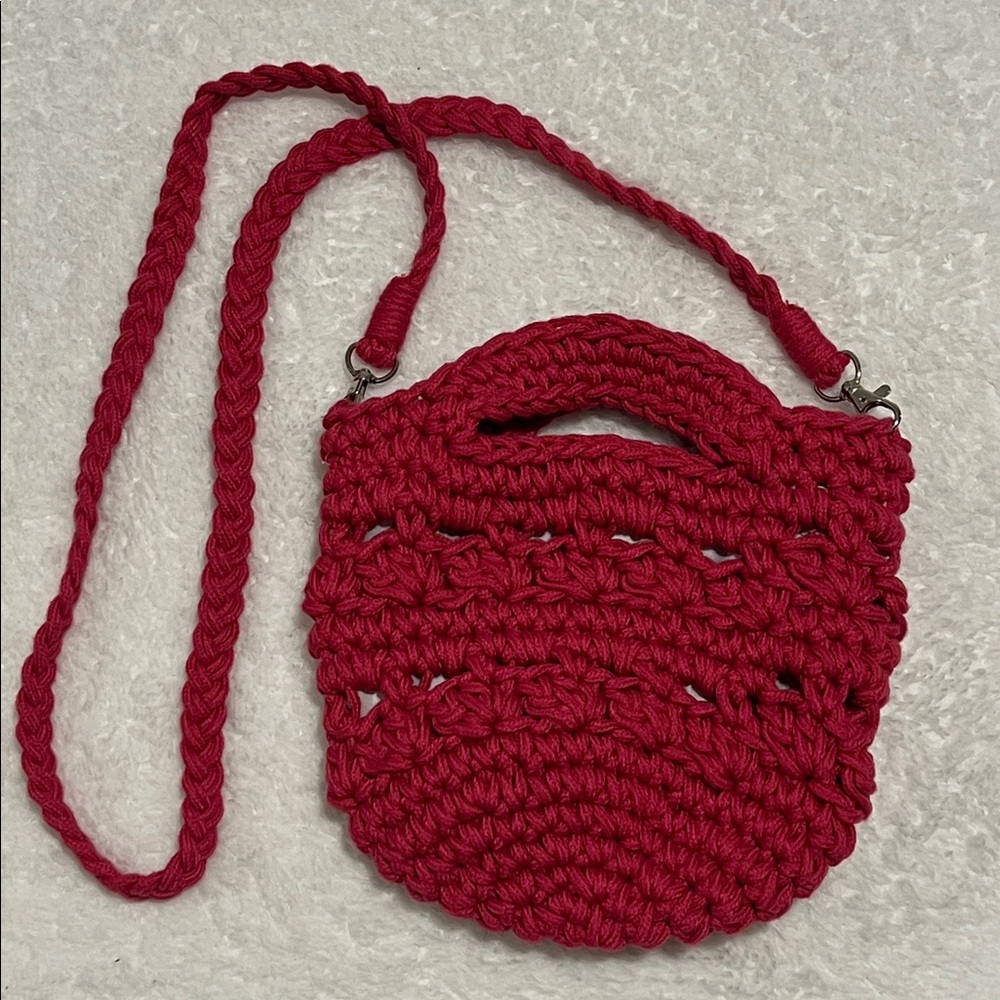 Fuschia Hot Pink Crochet Crossbody Bag so cute! Converts to a handle‎ bag